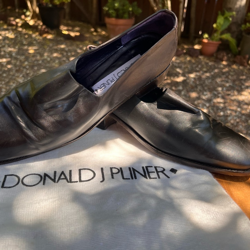 Brown Donald Pliner pumps - size 8 1/2